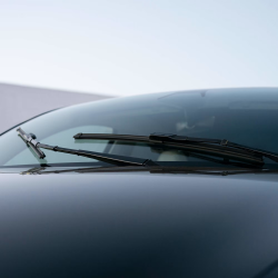Model Y - Ляво перо за чистачка